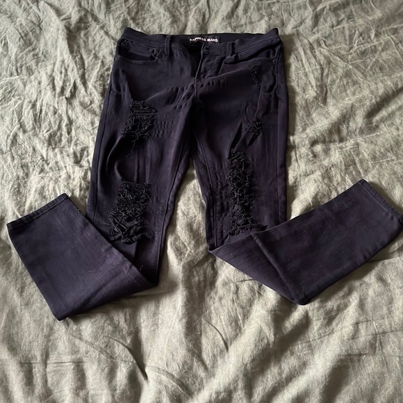 Black express jeans. Mid rise skinny jeans . Size 6